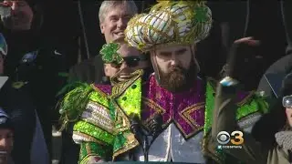 Jason Kelce Gives Rousing Speech At Eagles Super Bowl Parade