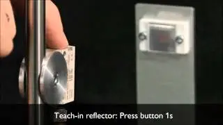 Retroreflective photoelectric sensor/transpar. objects FR 25-RGO Reflec./Reflec. Teach-in