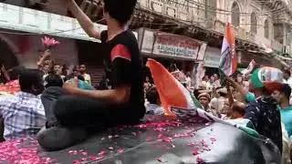 Mathura voting....bjp congress aamny samny
