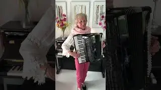 Een dag uit duizend dromen - from M Schreijenberg and E Hartkamp