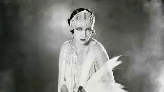 The Astonishing and Surreal Gloria Swanson's Past
