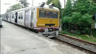 Excellent Local Train Entry Video । Indian Local Train #railway #train #speed