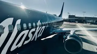!!🚨EMERGENCY!!🚨GALAXYS EDGE LAX-SEA TRIP REPORT PREMIUM CLASS 737-800 UNWANTED RIDE TO HOSPITAL