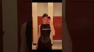 Mirror vibes with Kendall 🖤 🦋✨ #kendalljenner #mirrorselfie #fashion #style #model #shorts #fyp#edit