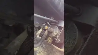 How do I change the fuel pump on a Thermo King APU?
