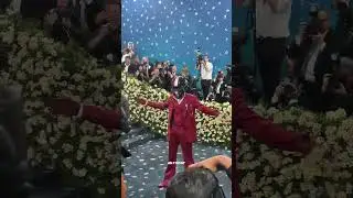 Damson Idris with a major outfit reveal at the Met Gala! 🔥