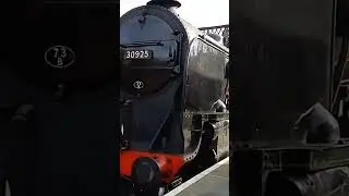 30925 Cheltenham on the Run Round at the Bluebell Railway