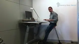 Focal Upright Locus Desk