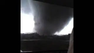 Adan Valdez Tuscaloosa Tornado 4-27-11.mp4