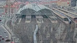 Staničn&iacute; hl&aacute;&scaron;en&iacute; Praha hlavn&iacute; n&aacute;draž&iacute; - Andula se zbl&aacute;znila?! + Hl&aacute;&scaron;en&iacute; o posunu u IC 558, 23.1.2022