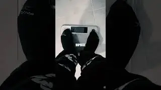 EBK Leebo Weighs Himself Moment #Shorts #EBKLeebo #RAPBASE