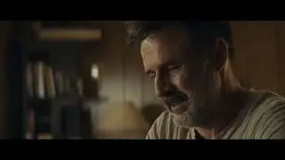 Dewey Sends A Text To Gale - Scream 5 Scene