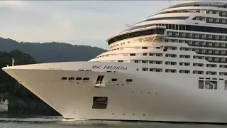 A chegada do Preziosa ao porto de Santos 