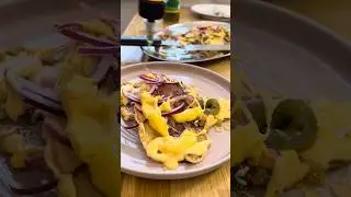 Идеальные блинчики с беконом и острым медом | Waitrose 🥓🍯