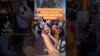 🎃👻 #disney #disneyinfluencer #disneyland #halloween #disneyparade #disneyparks #fyp #disneyblogger