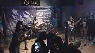 KEEP ON AT.RIOT RIFFS QUEEN BAR & LOUNGE 2023