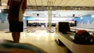 Track LX-16  bowling ball