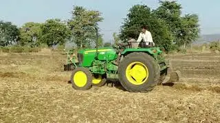 Johan Deere 5210 Tractor 