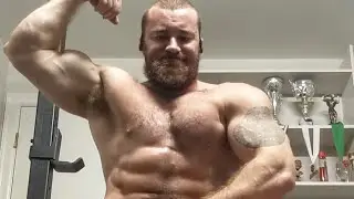 Onlyfans.com/BeefBeast 18+ NSFW Musclebear Hairy Alpha Men Hot Bodybuilder Sexy Beard Tattoo Jock Ab