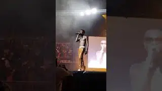 Wizkid stops show and shares message of Love and Unity at MIL tour at o2 London