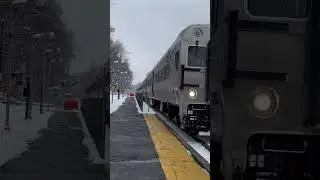 NJT Comet V 6711 pulling a PJL train into Ho-Ho-Kus #train #railfan #bergenline