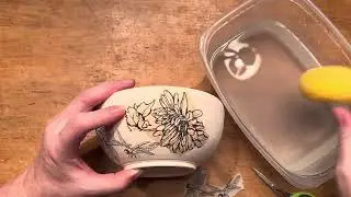 How to apply an underglaze transfer