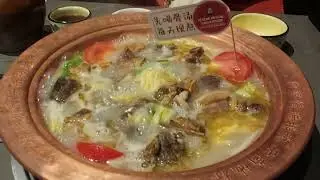 Eating Lijiang Cured Pork Ribs Hot Pot 🇨🇳 | 腊排骨火锅 | Yunnan Food