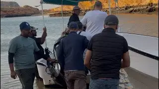 سلطنة عمان ، بندر الخيران بحر تحت الجبال 