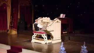 Blackpool Tower Ballroom Wurlitzer and dancing