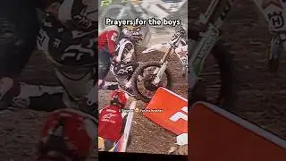 #anaheim #moto #supercross J. Barcia M. Stewart #crash #hope the #boys #ok