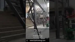 Hydroswing&reg; Dual Panel Door System