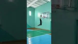 Dunk 5.9 33 years old men #dunk #jump #training #verticaljump #verticaljumptraining #dunks