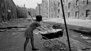 PICTURES OF LONDON&rsquo;S SLUMS