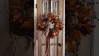Happy Fall 🍂 Let's DIY a Fall wreath from the thrift #falldecor #thrifting #fallcrafts