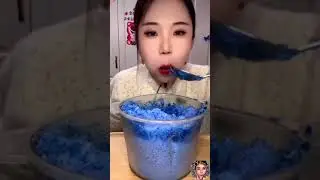 Yy's blended blue ice eating #asmrice #shavedice #blendedice