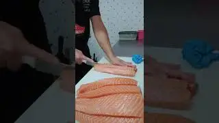 fil&eacute; de salm&atilde;o pronto para sushi 🍣🍣