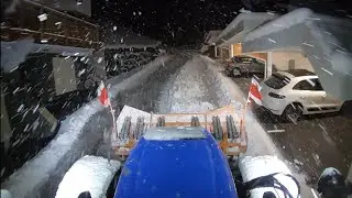 Snow clearing during heavy snowfall in the Alps!#winter #austria