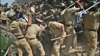 Bangalore MG road new year time police lati charge(1)