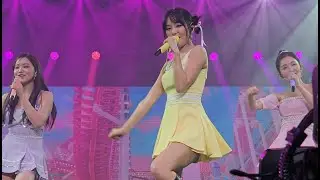 Red Velvet 레드벨벳 @ La Seine Musicale in Paris - On a ride | Fancam