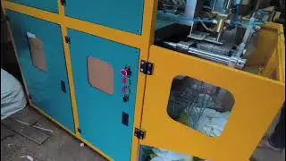 1 LITER SINGLE HEAD DOUBLE STATION AUTOMATIC PLASTIC BLOW MOLDING MACHINE HYDROPNEUMATIC.