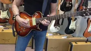 Dan Peters plays the LaVoce Z-Glide Custom
