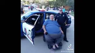 MOHAMMAD RAJAB WALI IN LOVE WITH POLICE