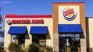 Burger King worker goes viral after receiving paltry gift bag; $320K raised on GoFundMe I ABC7