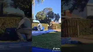 Смешное видео о том, как установить надувной батут