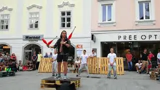 Flying Freaks @Pflasterspektakel Linz ( Jonglageteil 2 Promenade))