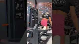 Booty Builder &reg; Selectorized Deadlift/Split Squat Machine