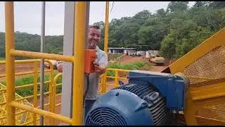 Ligando o #Britador de mand&iacute;bulas / LUQUIPS - SC
