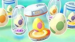 Hatching eggs on Pokemon Go! SHINY Aerodactyl (Bonus shiny reaction)
