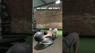 Make sure you throw that thang #fullsend #fitness #gym