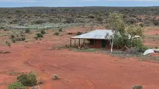 The desolate Woolgorong Outcamp. Remnants of a pastoral lease.